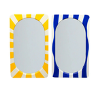 Επιτραπέζιος καθρέφτης Celia με χειροποίητο πλαίσιο σε λευκές ρίγες